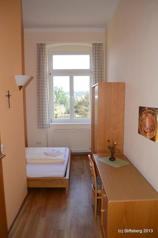 Stiftsberg - Bildungs- Und Freizeitzentrum Kyllburg Esterno foto