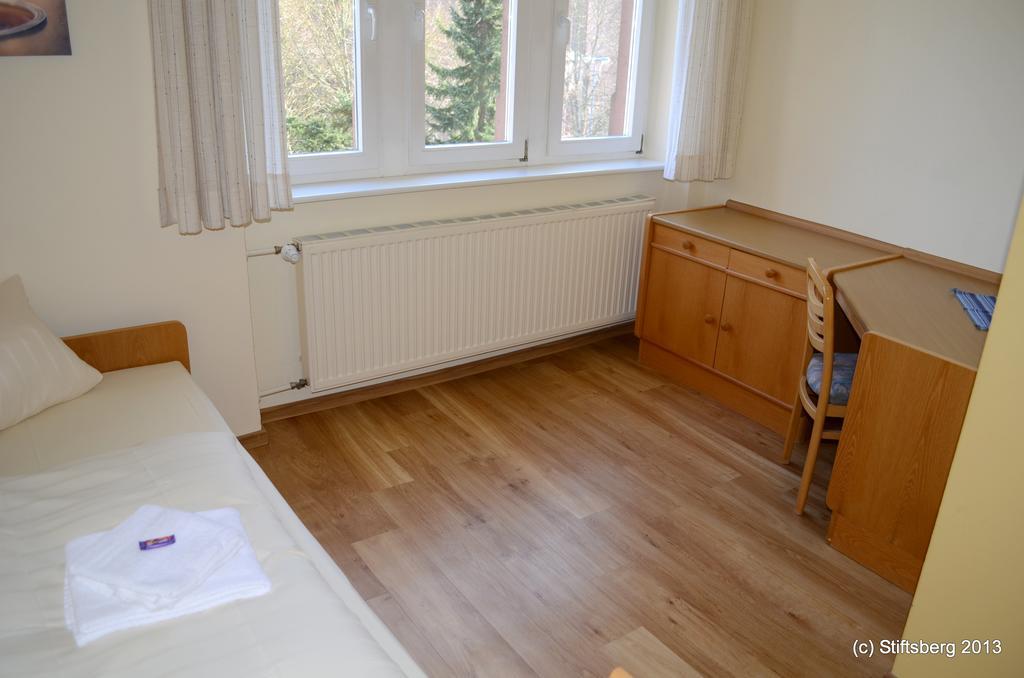 Stiftsberg - Bildungs- Und Freizeitzentrum Kyllburg Esterno foto