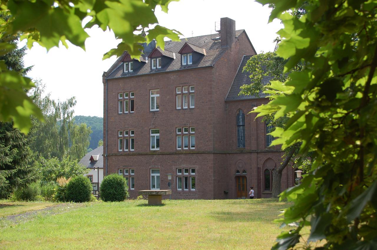 Stiftsberg - Bildungs- Und Freizeitzentrum Kyllburg Esterno foto